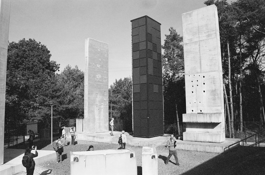 Les steles de Dessel, Cécile Massart 