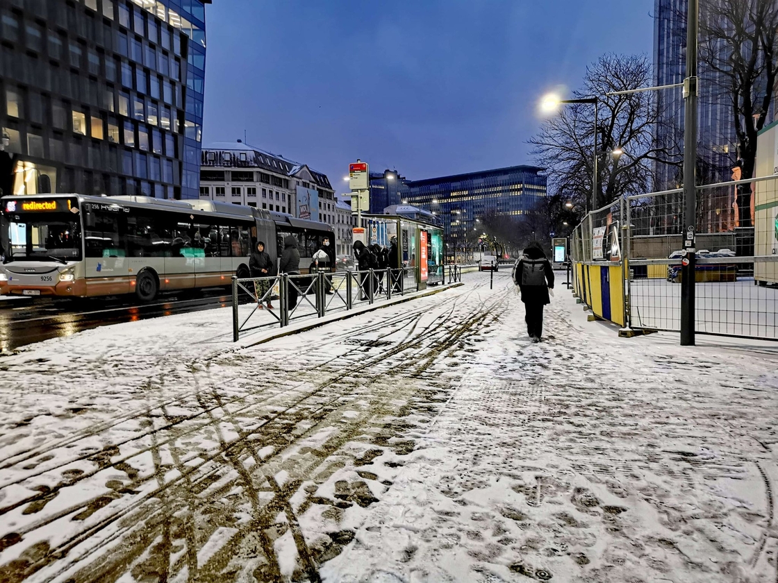 Sneeuwruiming van de trottoirs