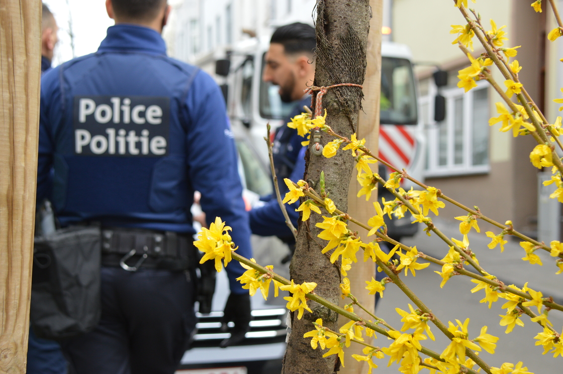 policiers de dos