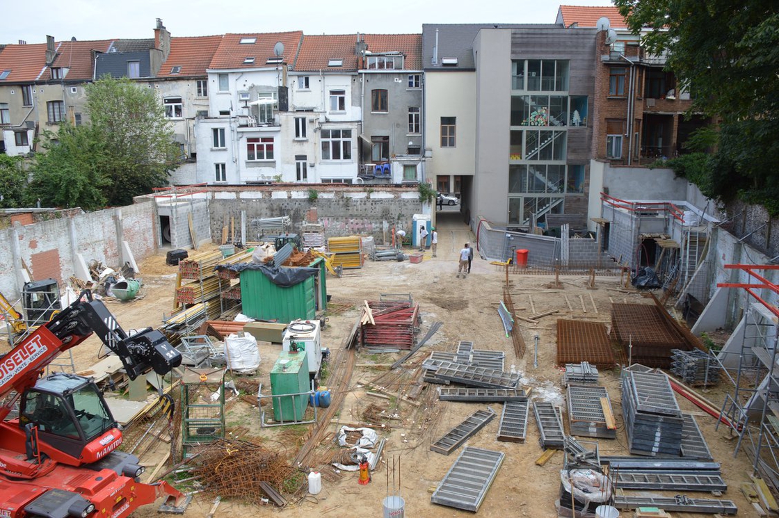 Vue sur les travaux du futur Jardin des Familles