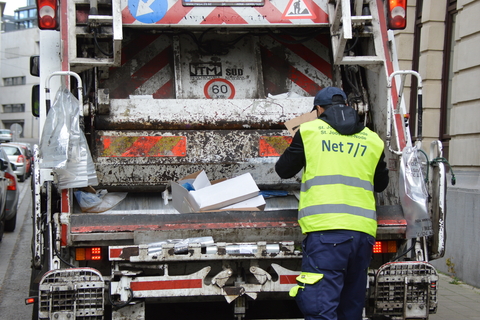 Camion poubelles