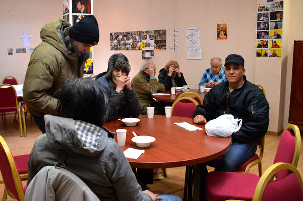 Lutte contre l'exclusion  - Repas à la Maraude