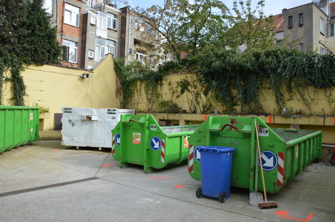 Parc à conteneurs communal